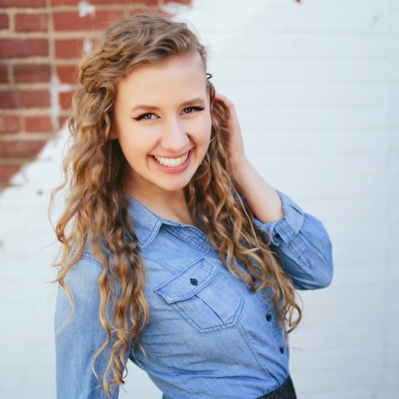 Meet your Posher, Madeline - Picture 1 of 1